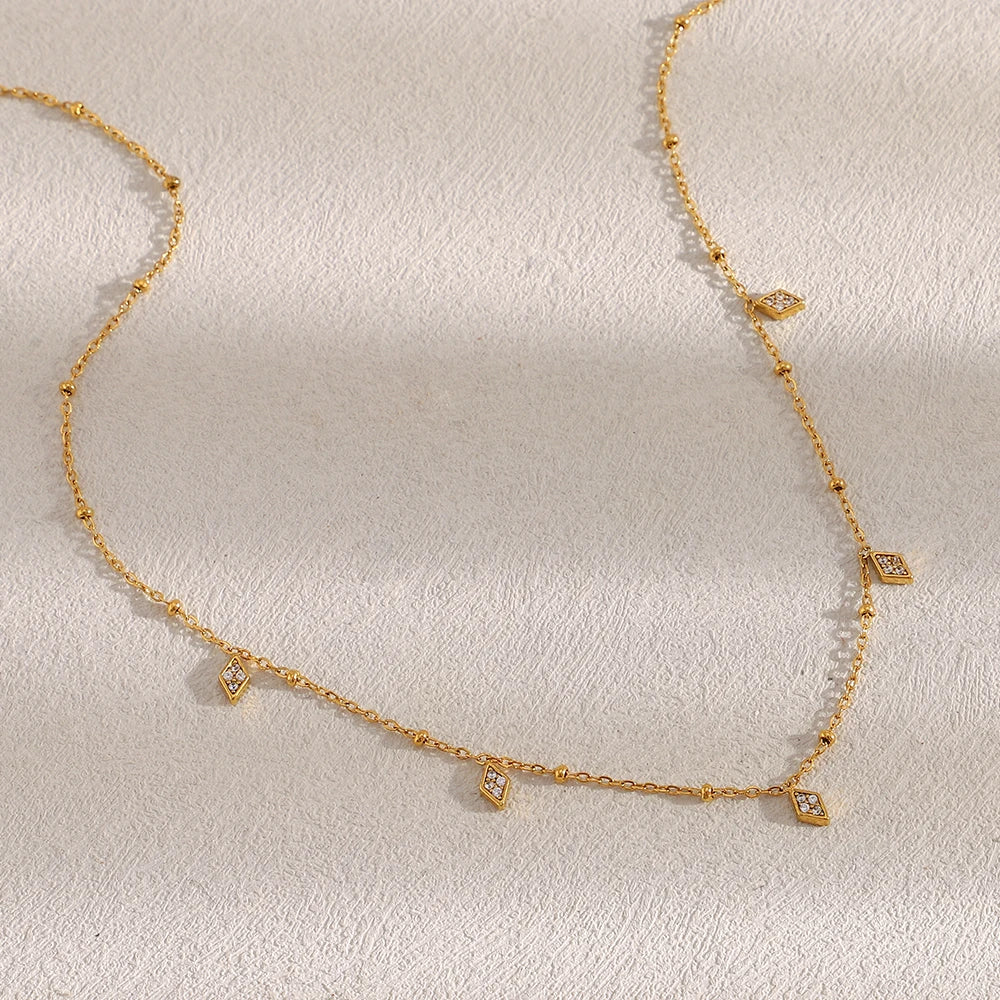 Colar Pingente Rhombus Zircão 18K Banhado a Ouro