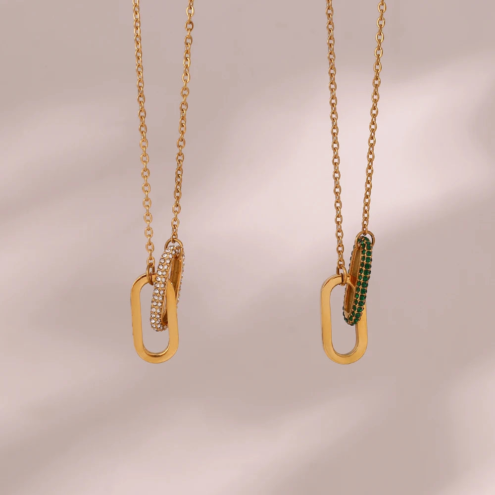 Colar Luxuoso com Pingente de Strass em Aço Inoxidável
