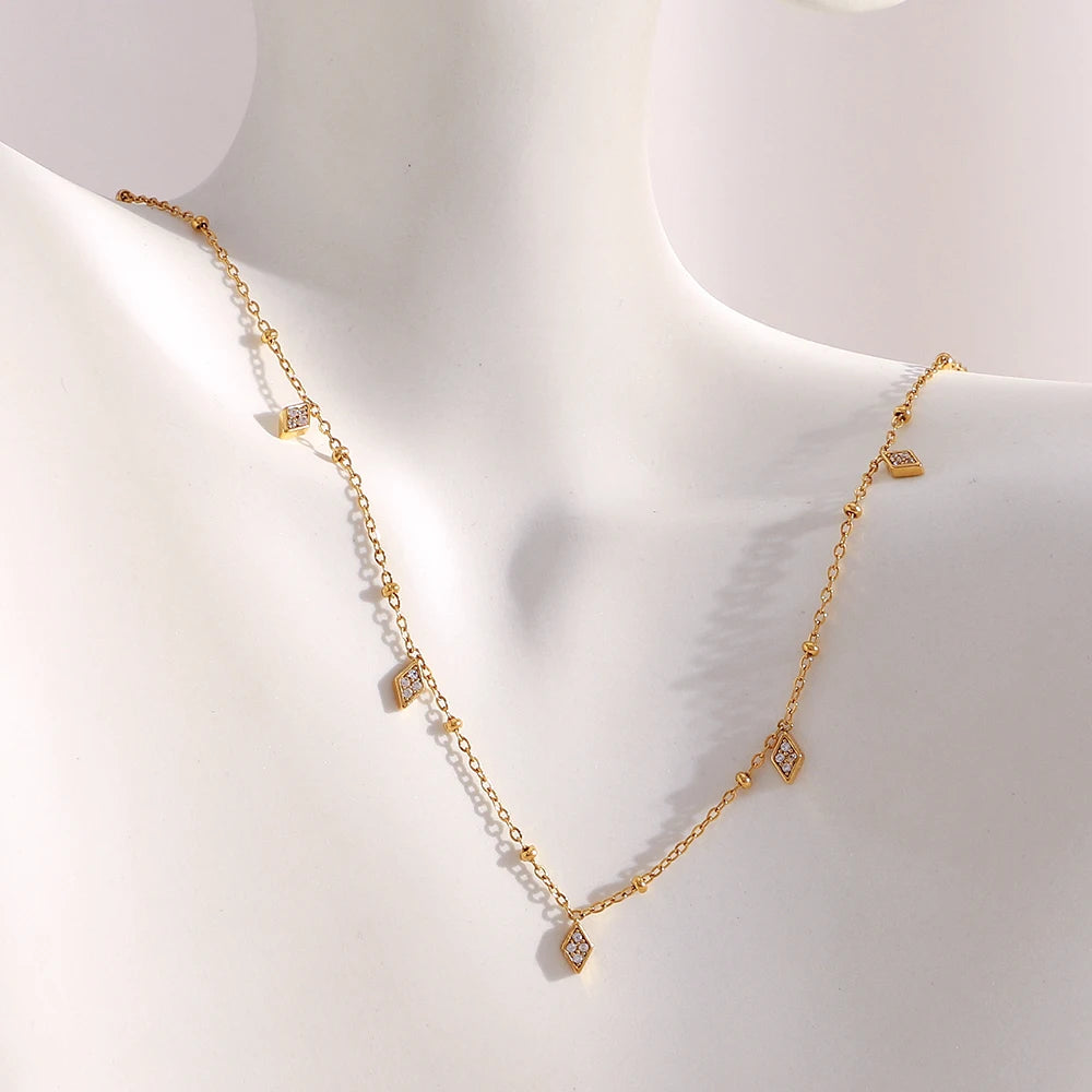 Colar Pingente Rhombus Zircão 18K Banhado a Ouro