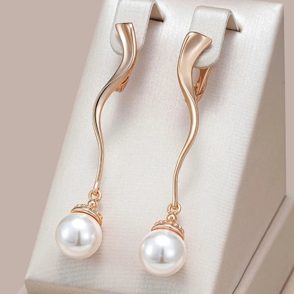 Brincos Geométricos Luxuosos com Pérolas e Ouro Rosa