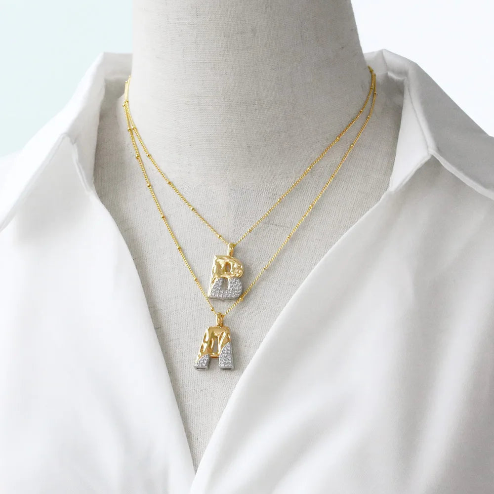 Colar Inicial Personalizado com Cristais FLOLA