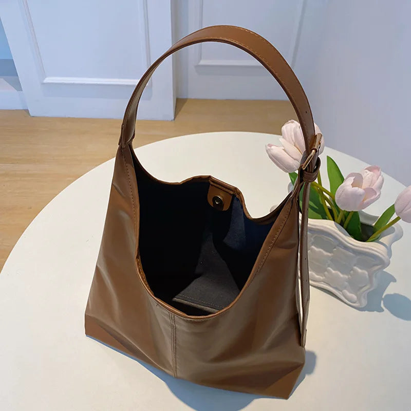 Nova sacola de mão conhecimento de embarque bolsa de ombro feminina retro simples grande bolsa tote