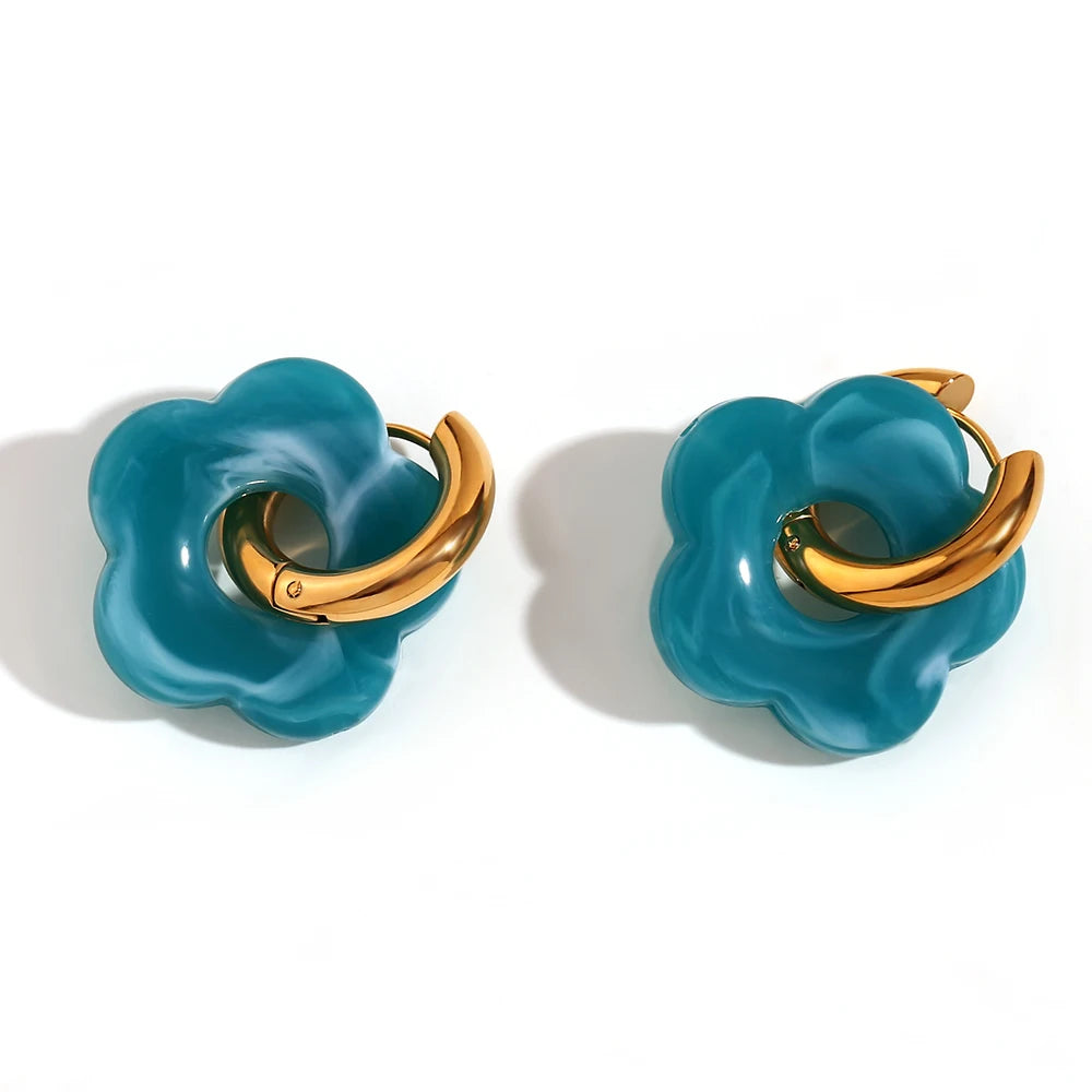Brincos de Argola com Acabamento de Flor