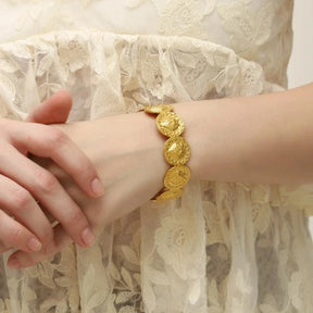 Pulseira de Aço Inoxidável E.B.belle - Elegância Frutada