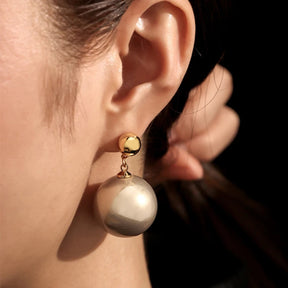 Brincos Vintage com Pérola Simulada Elegante