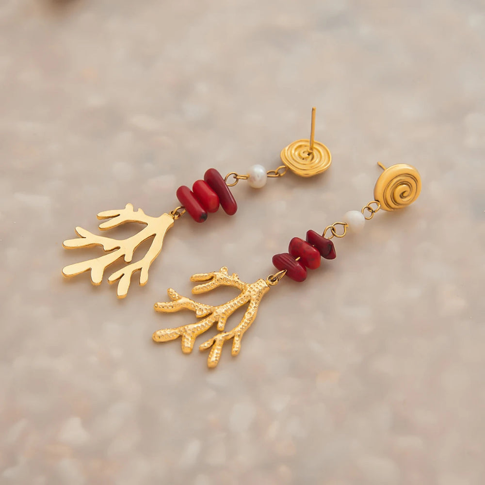 Brincos Elegantes de Coral Vermelho e Pérola