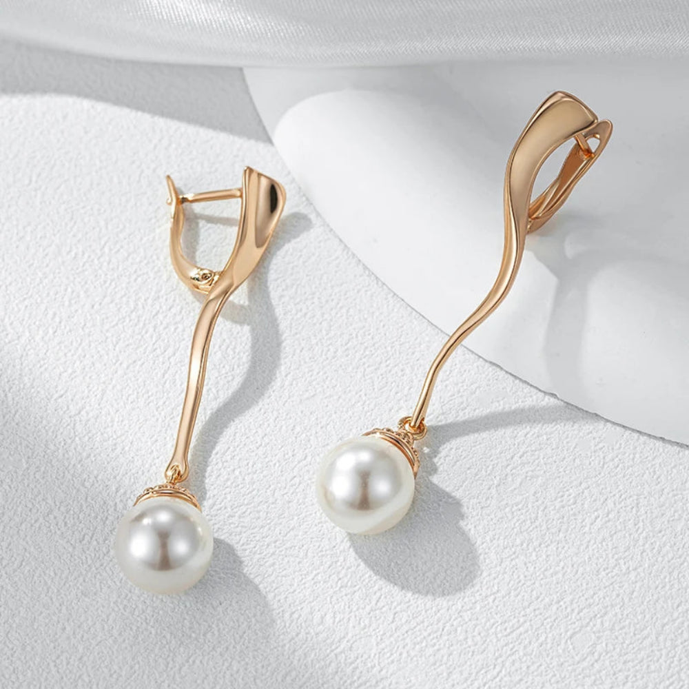 Brincos Geométricos Luxuosos com Pérolas e Ouro Rosa
