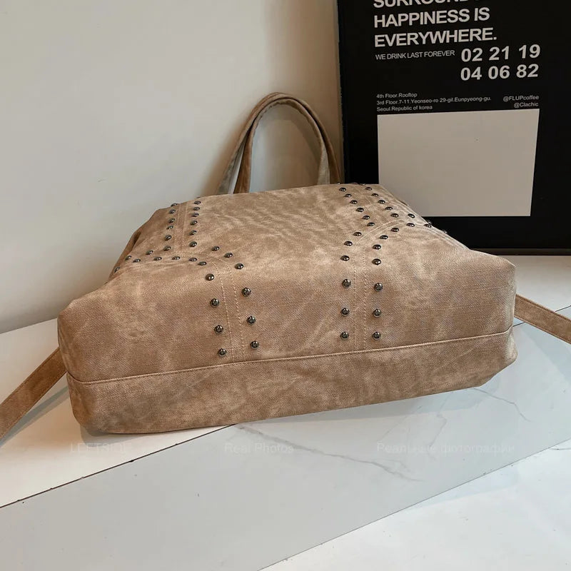 Leftside alta capacidade rebites design couro do plutônio travesseiro sacos para as mulheres 2025 novo estilo punk tendência feminina bolsa de ombro bolsas