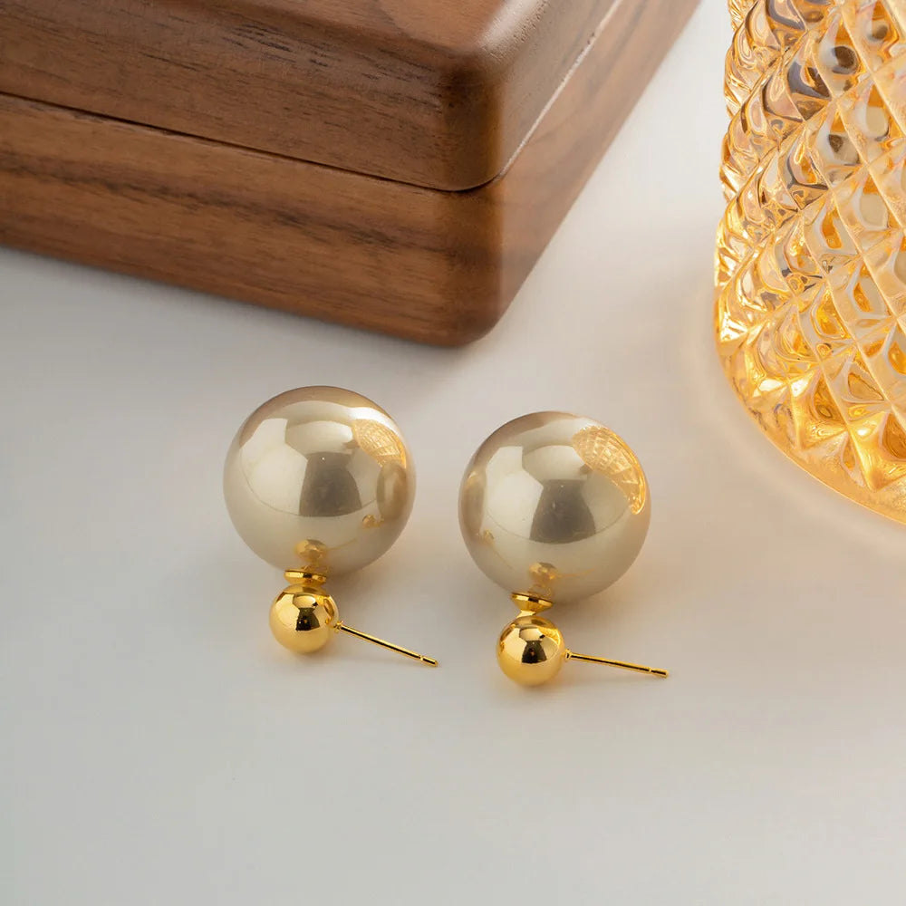 Brincos Vintage com Pérola Simulada Elegante