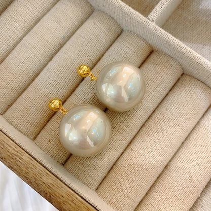 Brincos Vintage com Pérola Simulada Elegante