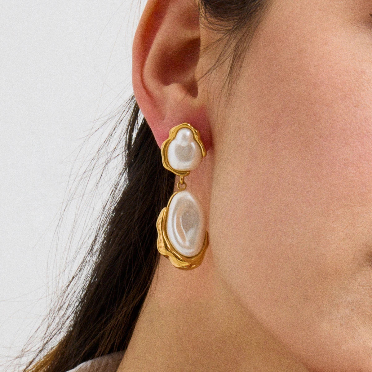 Brincos Geométricos de Pérola em Ouro 18K