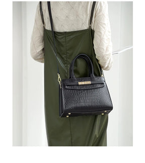 Bolsa de Couro Genuíno Zency - Elegância e Sofisticação