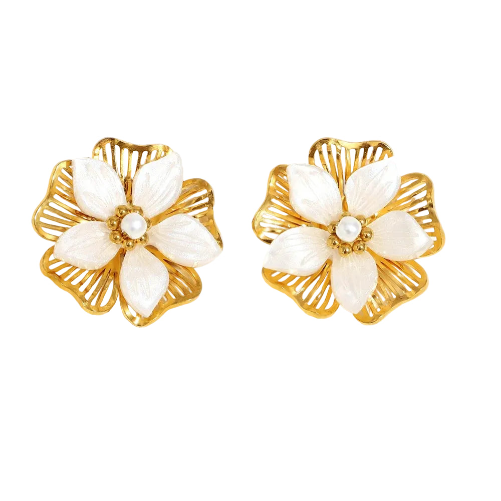 Brinco Flor de Concha Dourada Ebbelle - Luxo Hipoalergênico