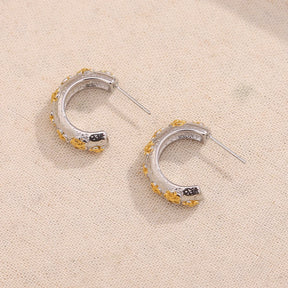 Ebbelle cor misturada em forma de c mini flor brinco 18k banhado a ouro aço inoxidável moda orelha jóias presentes