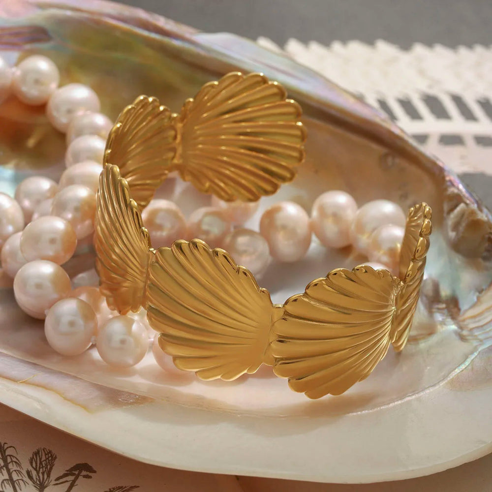 Pulseira Concha Dourada Uworld - Elegância Oceânica