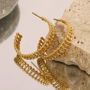 Ebbelle Brinco distintivo statememt em forma de C oco para mulheres metal banhado a ouro 18K joias para orelha da vida diária
