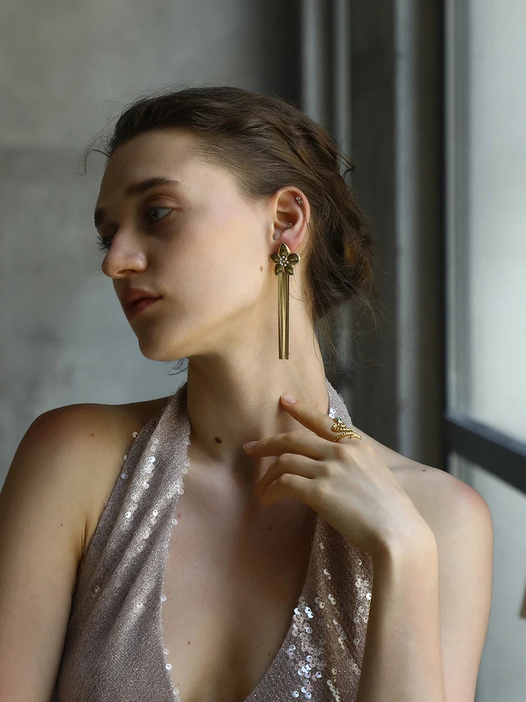 Brincos Florais de Borla Banhados a Ouro 18K