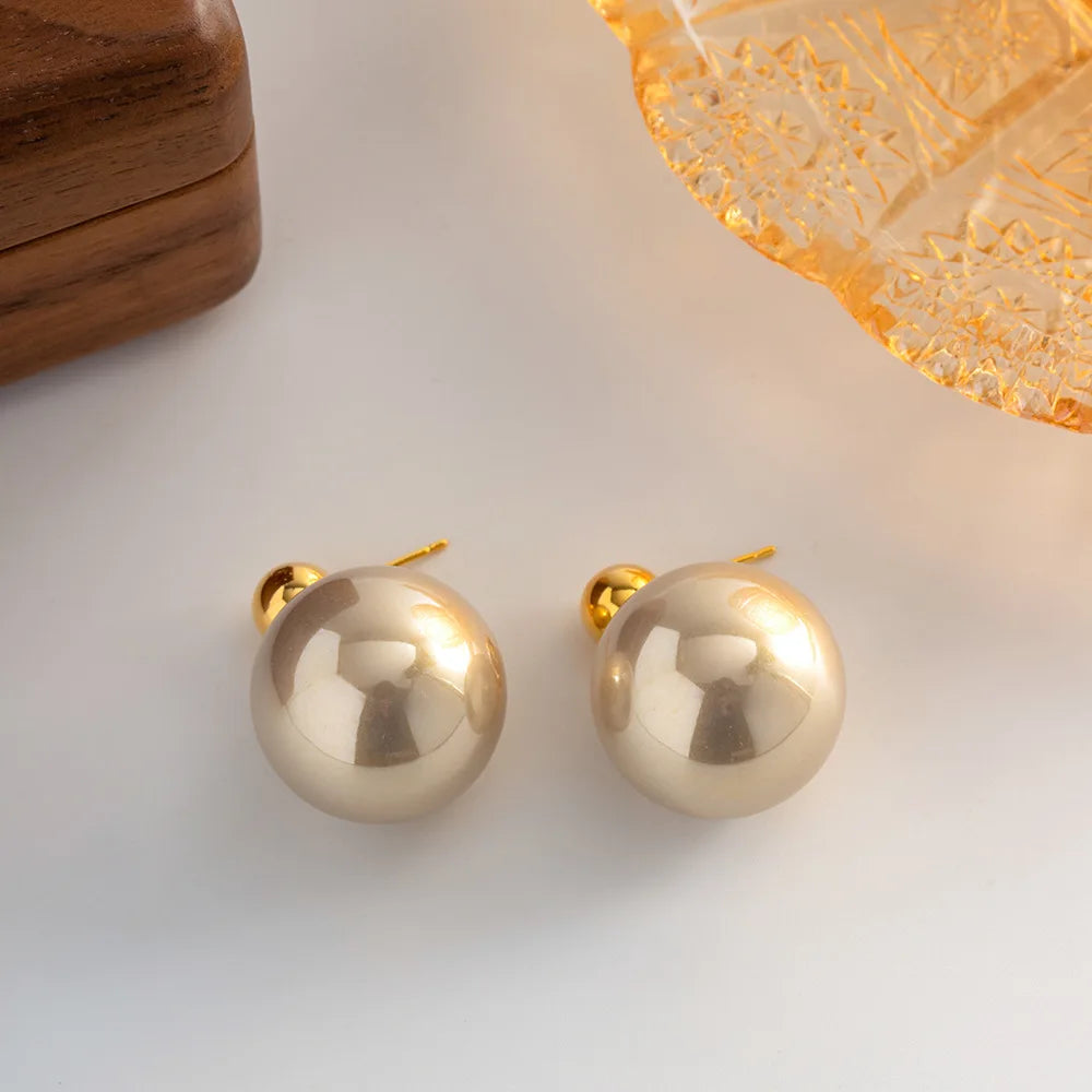 Brincos Vintage com Pérola Simulada Elegante