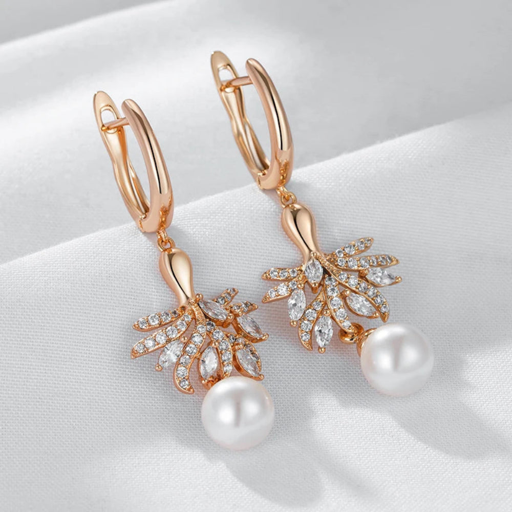 Brincos Florais Pérola com Zircão Natural em Ouro Rosa