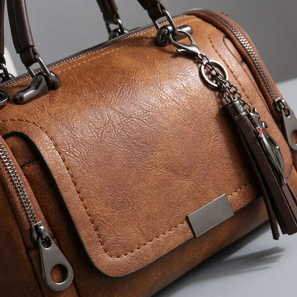 Bolsa Boston Elegance com Borla e Alça Removível