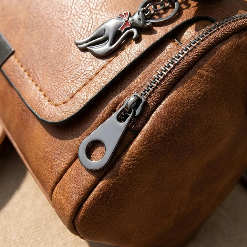 Bolsa Boston Elegance com Borla e Alça Removível