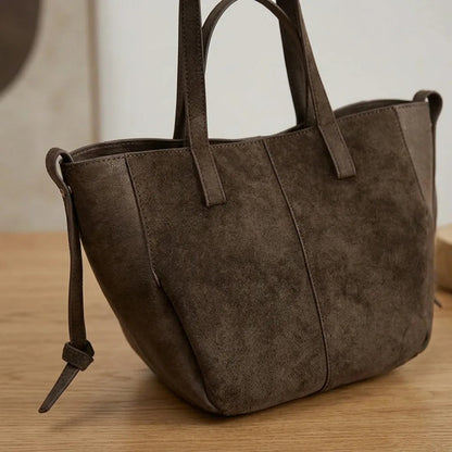 Bolsa de Ombro Luxuosa em Couro Plutônio para Mulheres