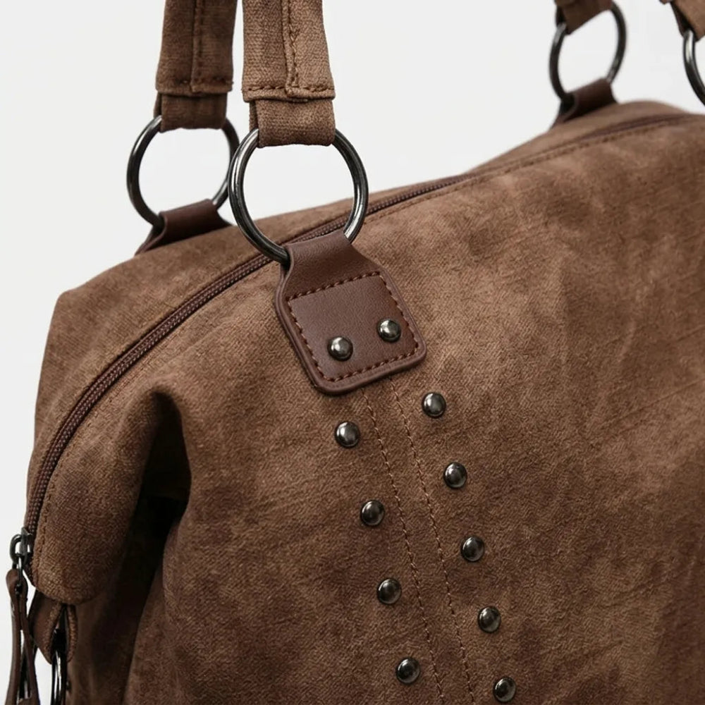 Bolsa de Ombro Punk em Couro Plutônio com Rebites