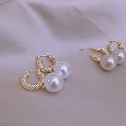 Brincos de Pérola Simulada Moda
