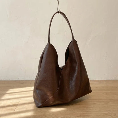Bolsa Hobo de Couro Feminina Leftside - Elegância Atemporal