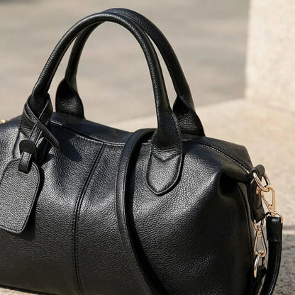 Bolsa de Ombro em Couro Macio - Elegância Casual